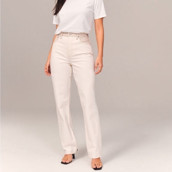 NWT Abercrombie and Fitch 90's straight high waisted plus size jeans - Picture 1 of 10